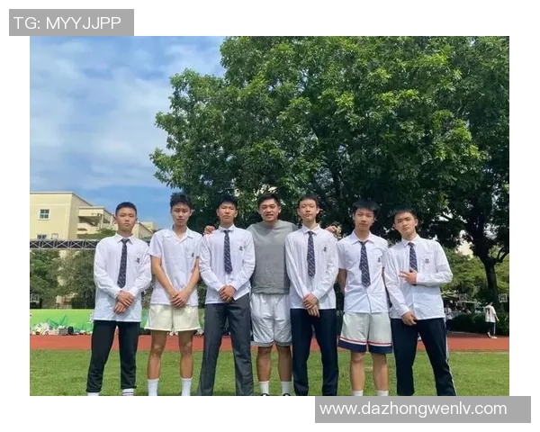 足球巨星的传奇之路:从起步到巅峰的精彩征程与背后故事 足球巨星的传奇之路:从起步到巅峰的精彩征程与背后故事